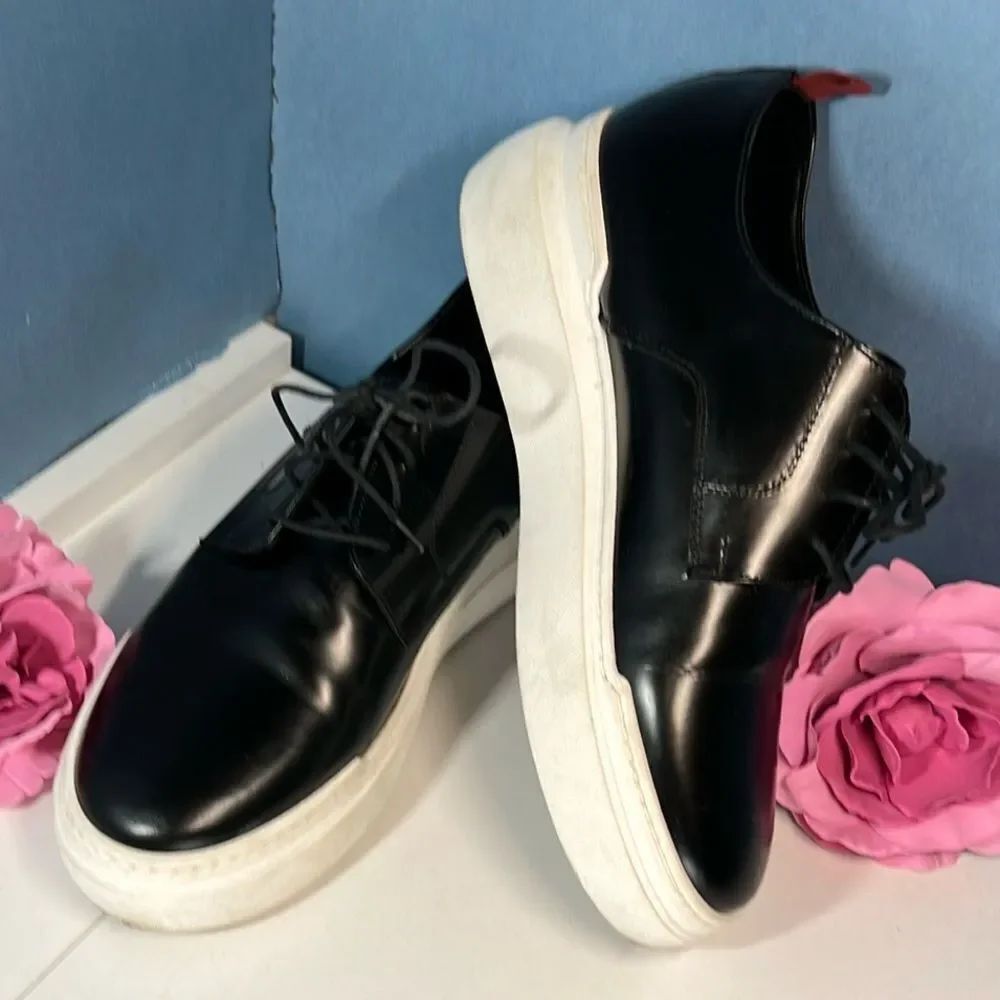 Italian made, Sleek Black Platform Sneakers women's size 10